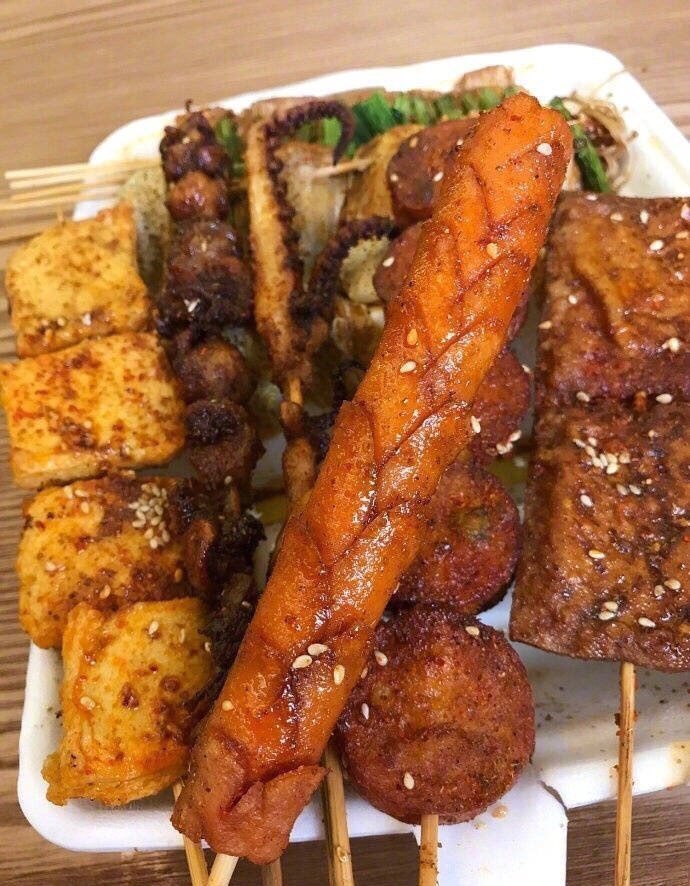 想知道市里哪家烧烤或者炸串好吃